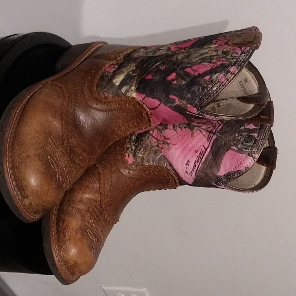 wrist boots size 10b